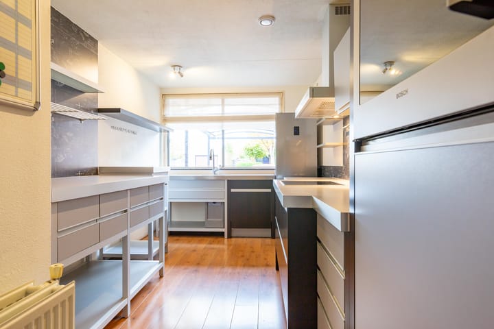 Photo 9 of Novemberstraat 13