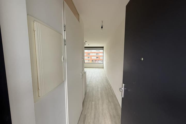 Foto 3 van August Allebéplein 258