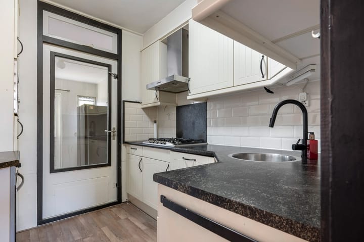 Photo 9 of Twijnstop 47