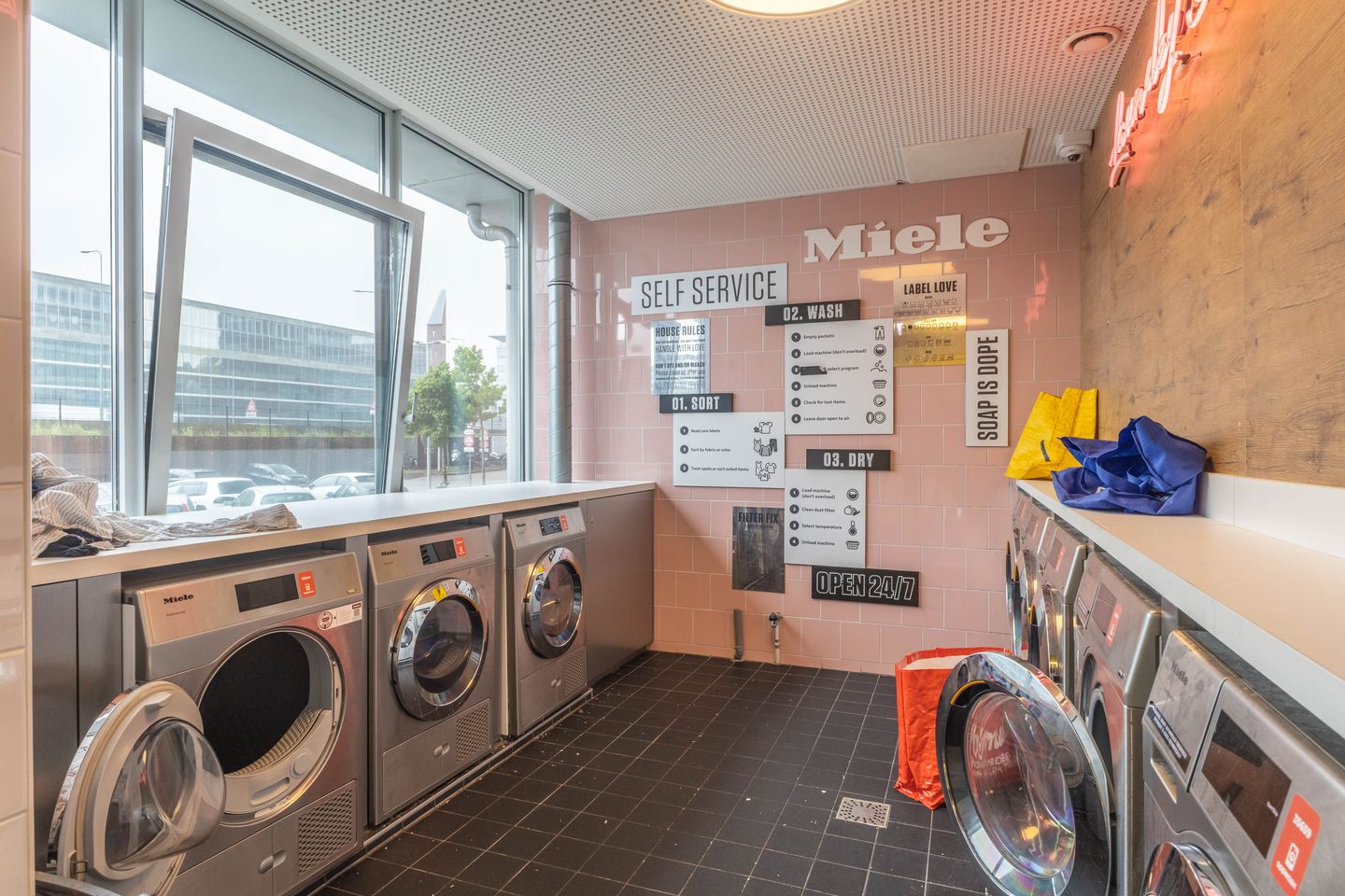 Photo 19 of Bos en Lommerplantsoen 89-D