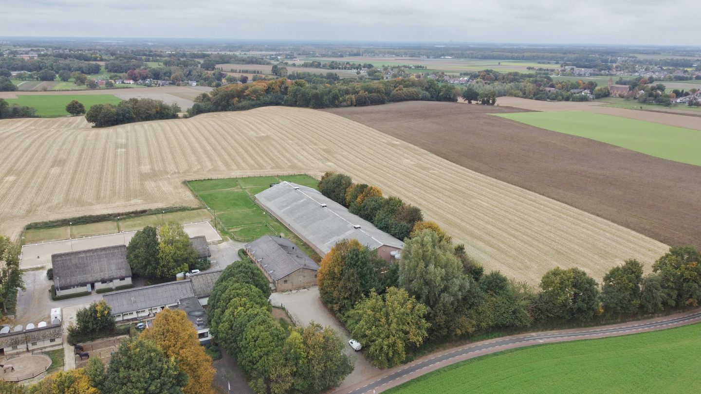 Bekijk foto 4 van Hulterweg 1