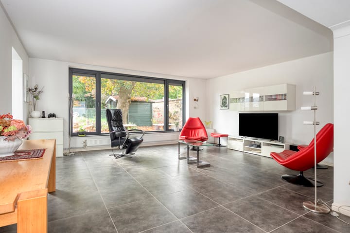 Photo 2 of Bernhardstraat 12