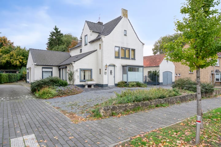 Foto 6 van Bernhardstraat 12