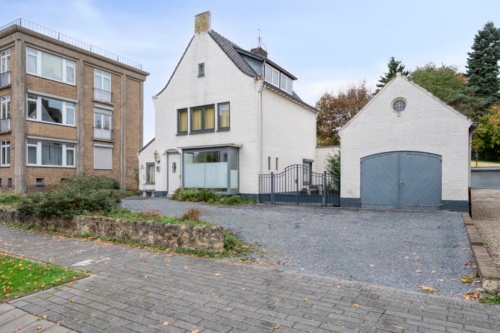 Foto 7 van Bernhardstraat 12