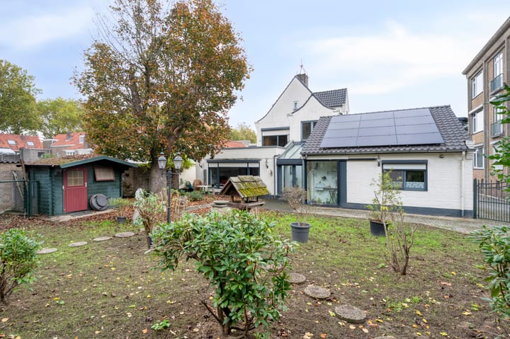 Foto 30 van Bernhardstraat 12