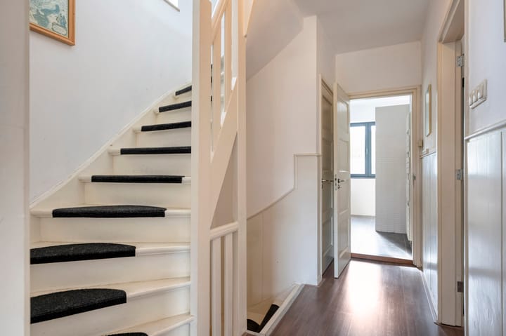 Foto 43 van Bernhardstraat 12