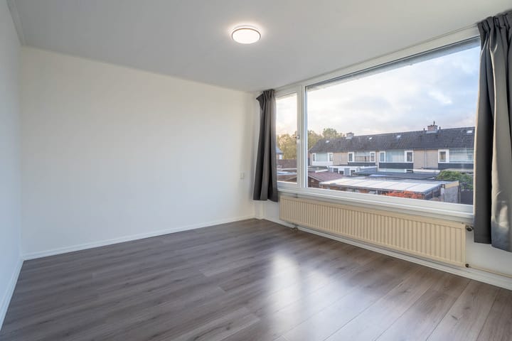 Photo 14 of Dahliastraat 8