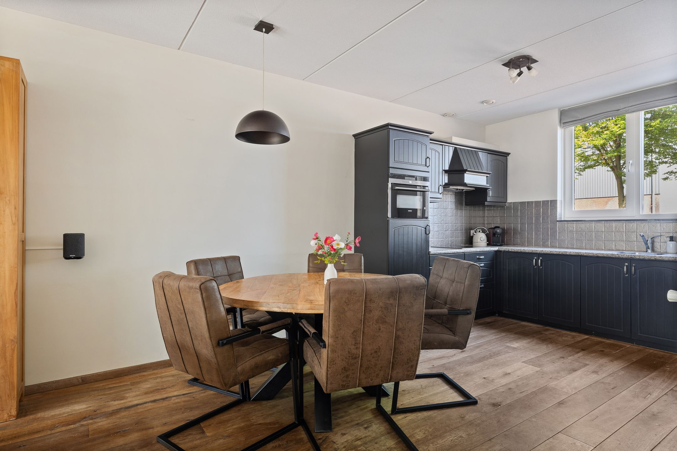 Photo 3 of Bernhardstraat 24