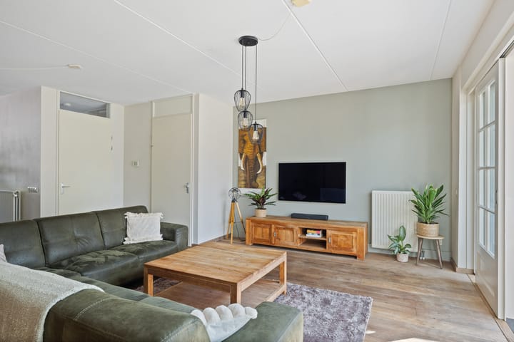 Photo 9 of Bernhardstraat 24