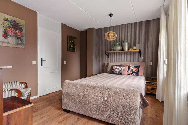 Foto 34 van De Waterlelie 9