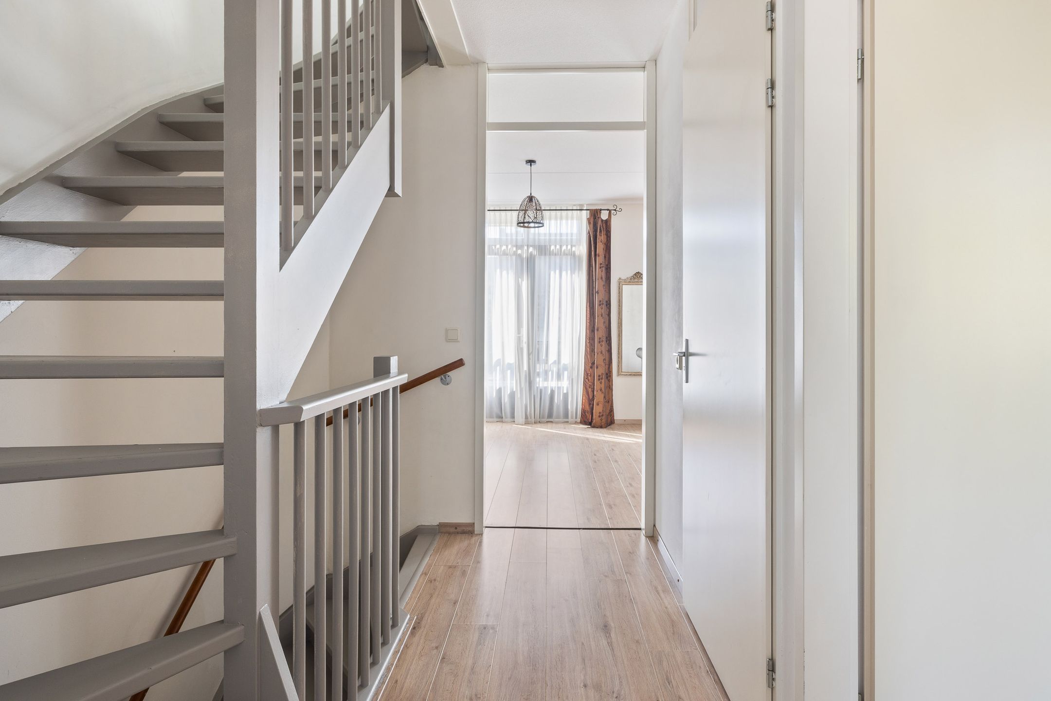 Photo 15 of Bernhardstraat 24