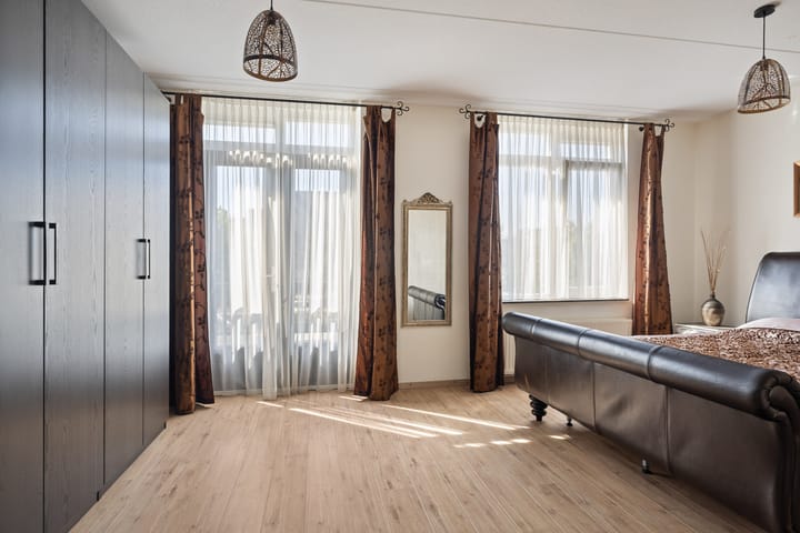 Photo 16 of Bernhardstraat 24