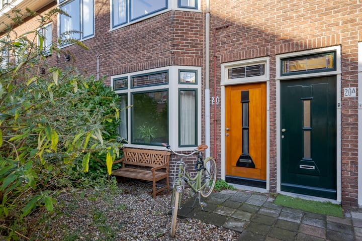 Foto 10 van Van 't Hoffstraat 20-A