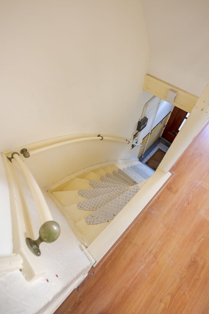 Foto 12 van Van 't Hoffstraat 20-A