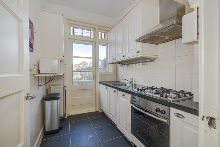 Foto 18 van Van 't Hoffstraat 20-A