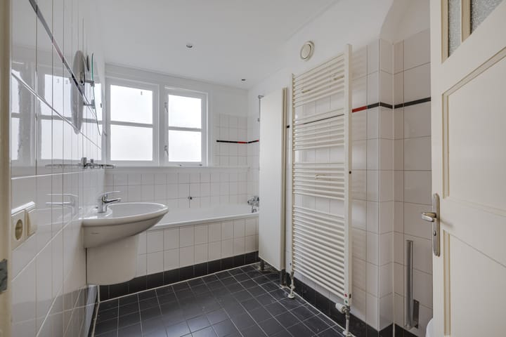 Foto 29 van Van 't Hoffstraat 20-A