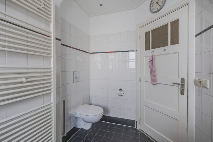 Foto 30 van Van 't Hoffstraat 20-A