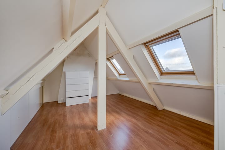 Foto 32 van Van 't Hoffstraat 20-A