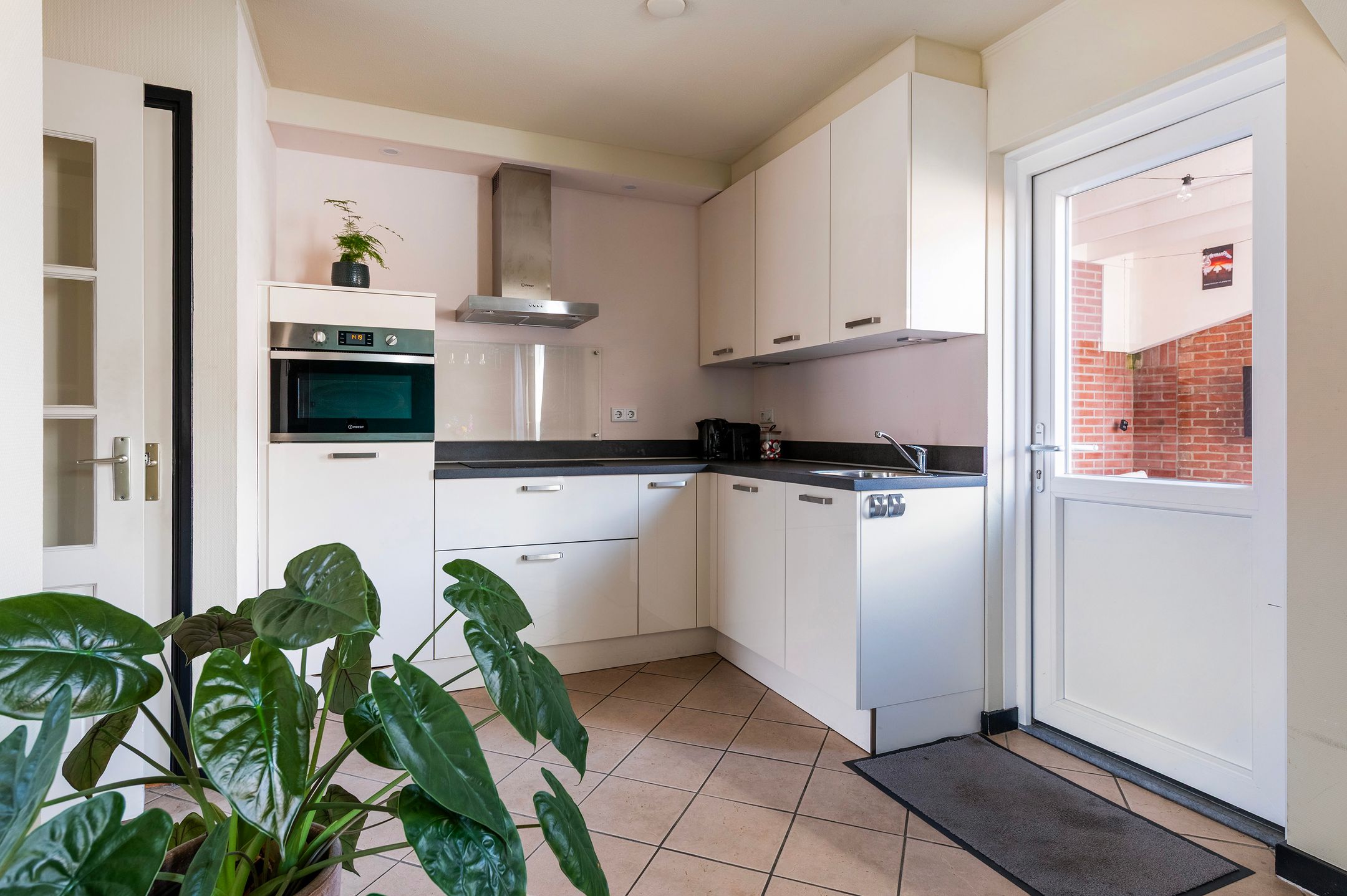 Foto 6 van K.P.van der Veldestraat 33