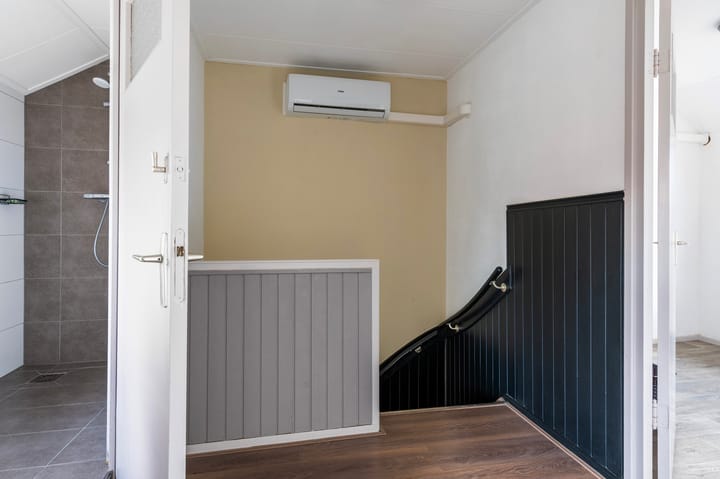 Photo 10 of K.P.van der Veldestraat 33