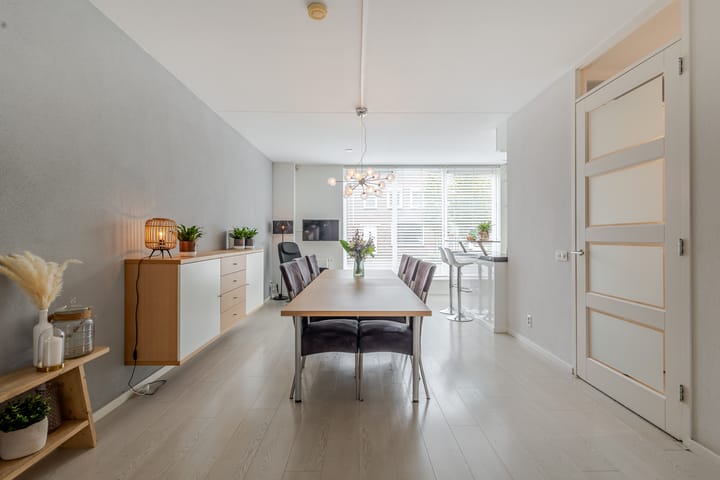 Photo 14 of Troelstrastraat 69