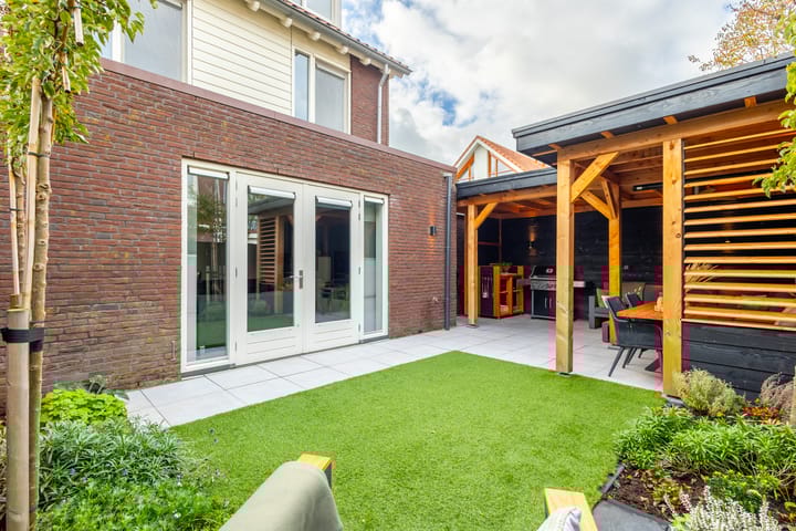 Photo 38 of Troelstrastraat 69