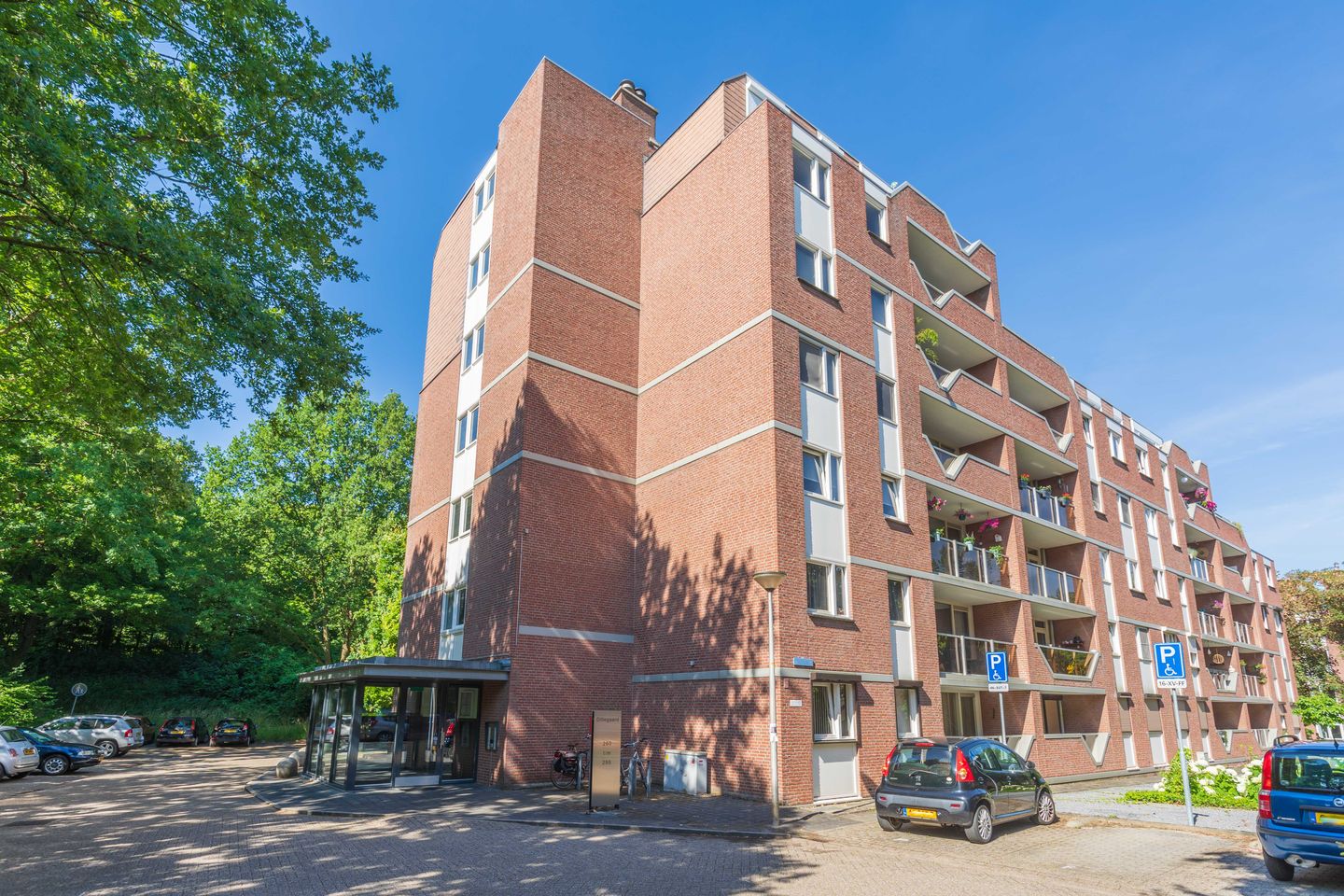 Photo 1 of Dillegaard 292