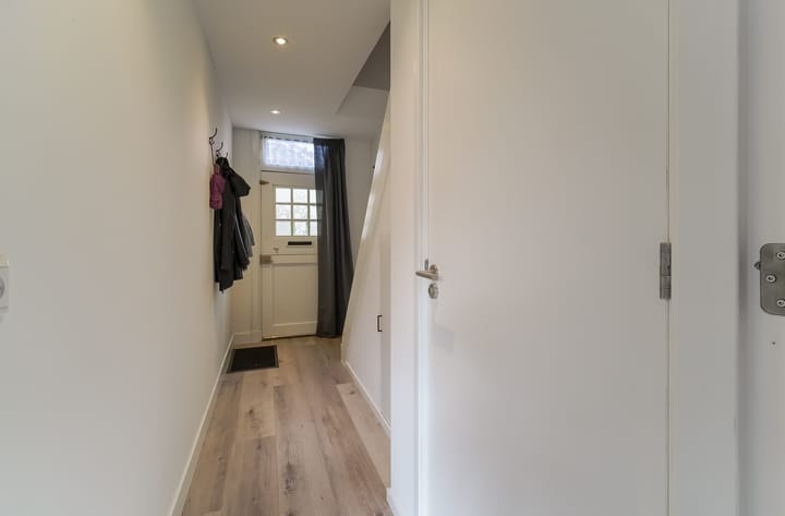 Photo 10 of Graaf Florislaan 5