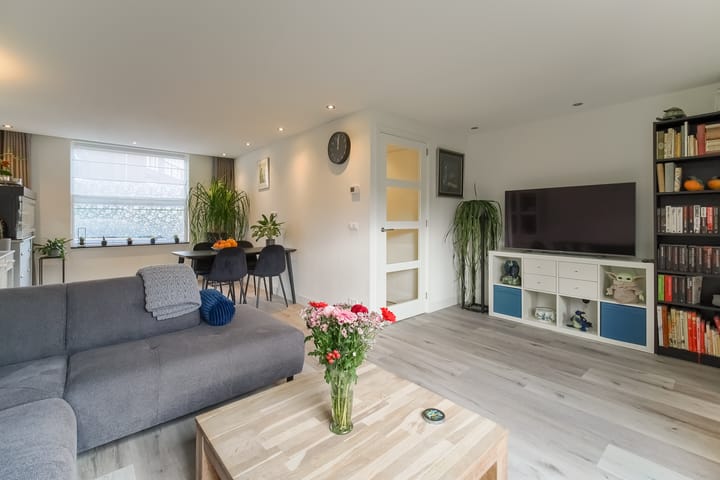 Photo 19 of Graaf Florislaan 5