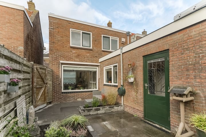 Photo 41 of Graaf Florislaan 5