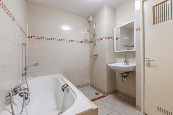 Photo 16 of Eastonstraat 206