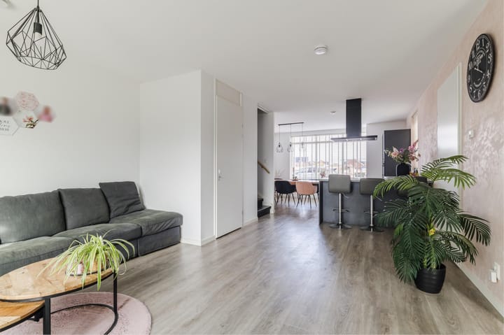 Photo 2 of Arsenaalstraat 19