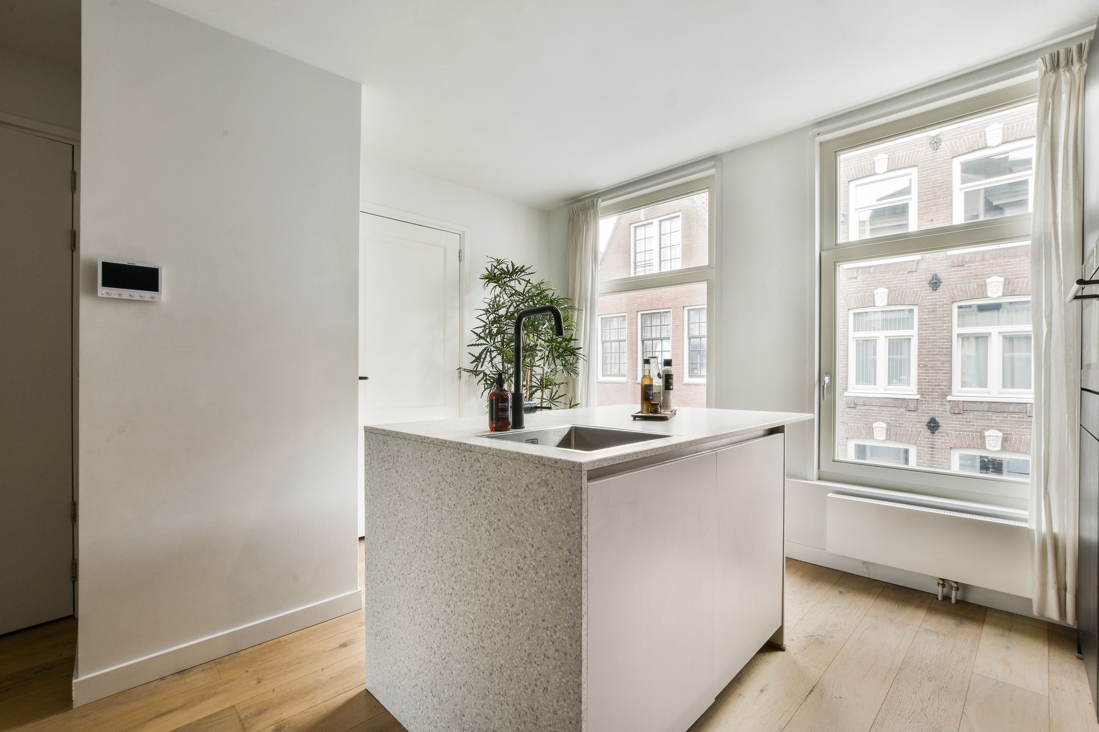 Photo 15 of Lindenstraat 80-A