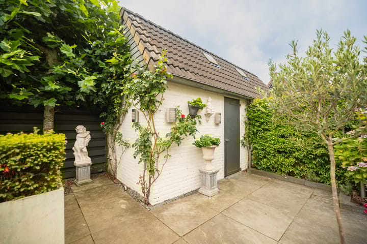 Photo 27 of Raadhuislaan 51