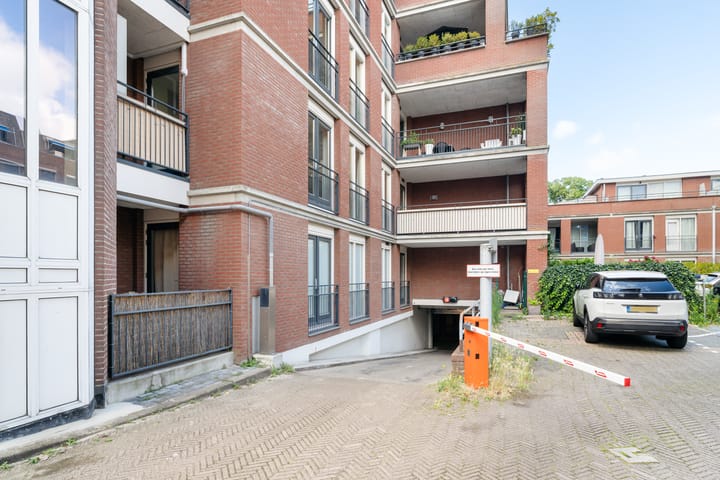 Photo 29 of Laan van Roos en Doorn 37-F