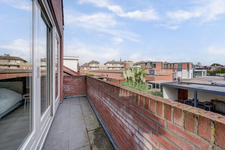 Photo 17 of Onze Lieve Vrouweschutsstraat 19