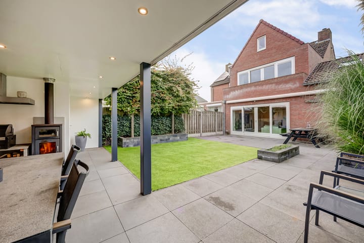 Photo 30 of Onze Lieve Vrouweschutsstraat 19