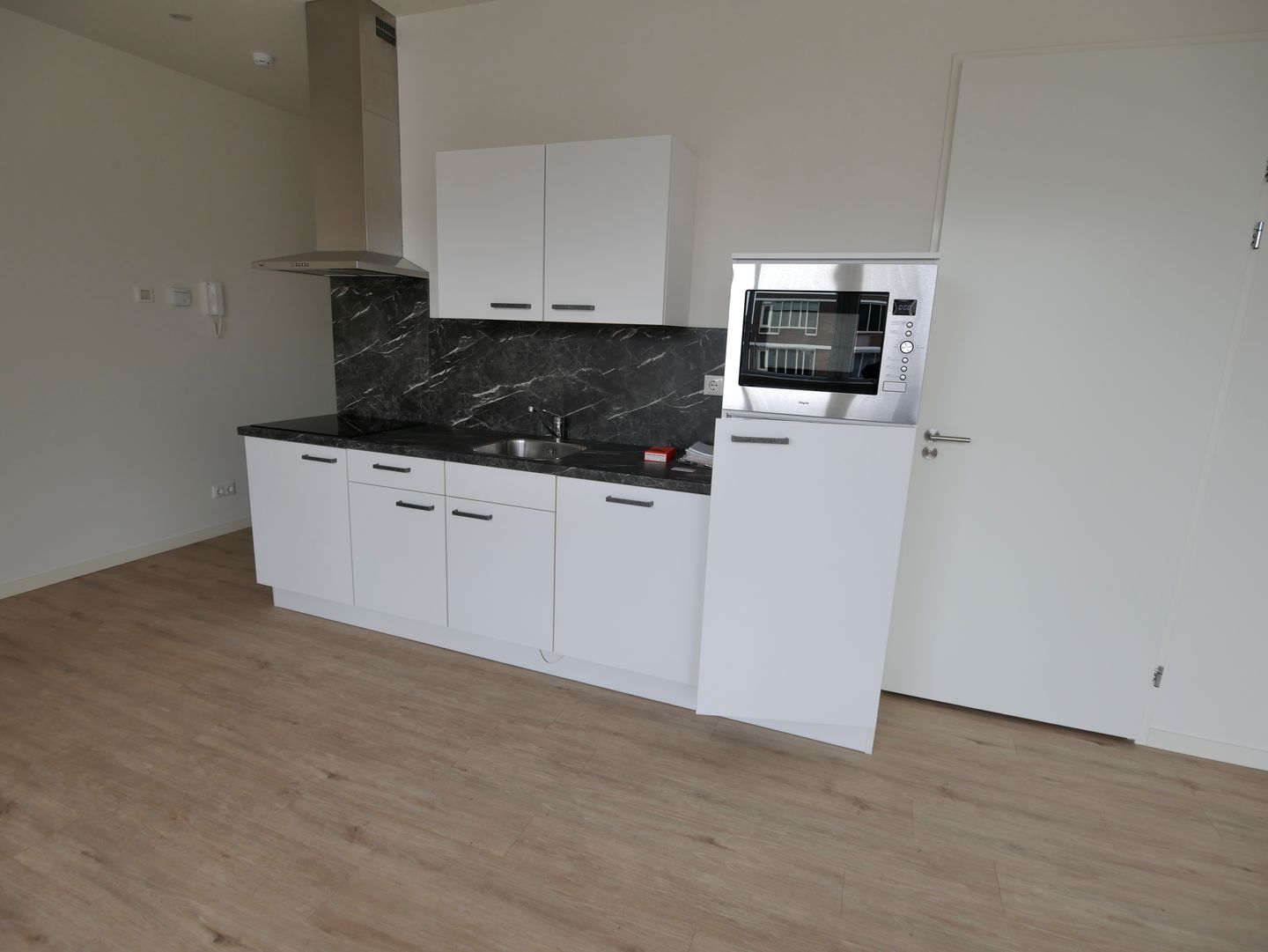 Photo 5 of Zuid Koninginnewal 21-C