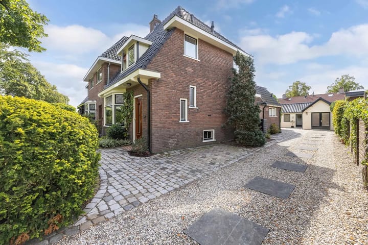 Foto 2 van De Ruyterstraat 49