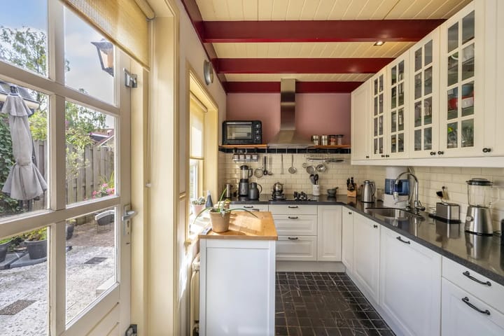 Foto 16 van De Ruyterstraat 49