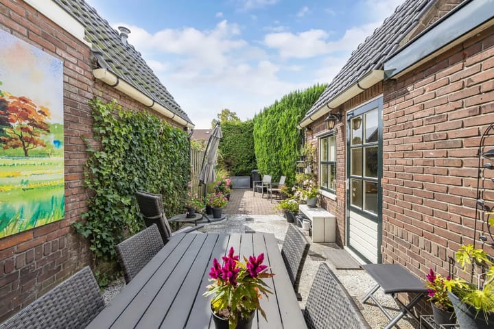 Foto 18 van De Ruyterstraat 49