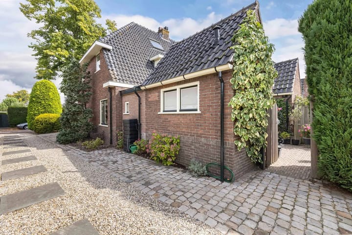 Foto 21 van De Ruyterstraat 49