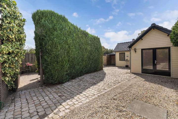 Foto 22 van De Ruyterstraat 49