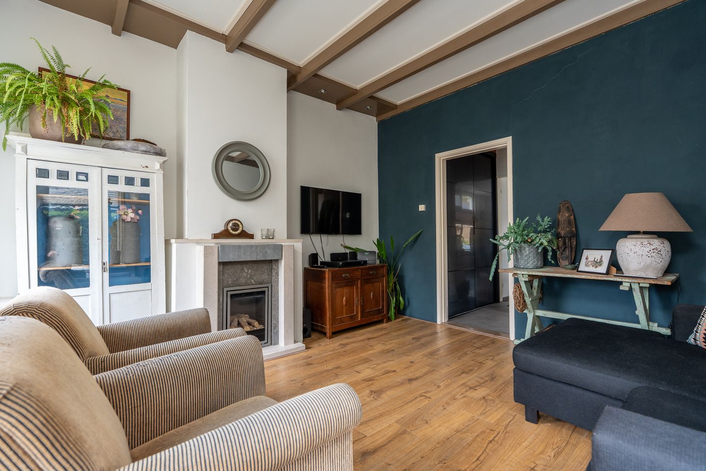 Photo 4 of Hoofdstraat 37