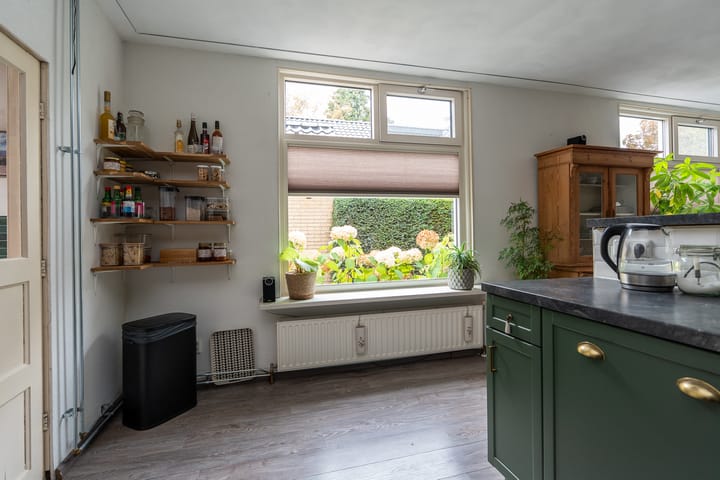 Photo 13 of Hoofdstraat 37