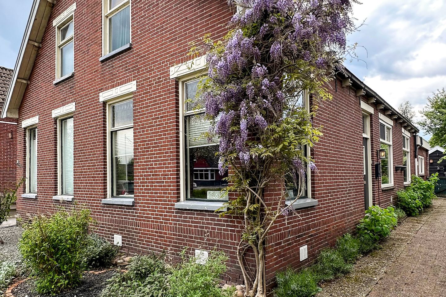 Photo 44 of Hoofdstraat 37