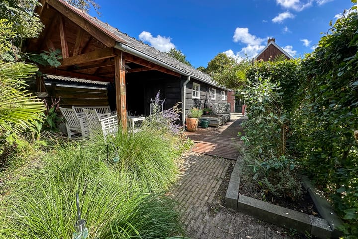 Photo 45 of Hoofdstraat 37