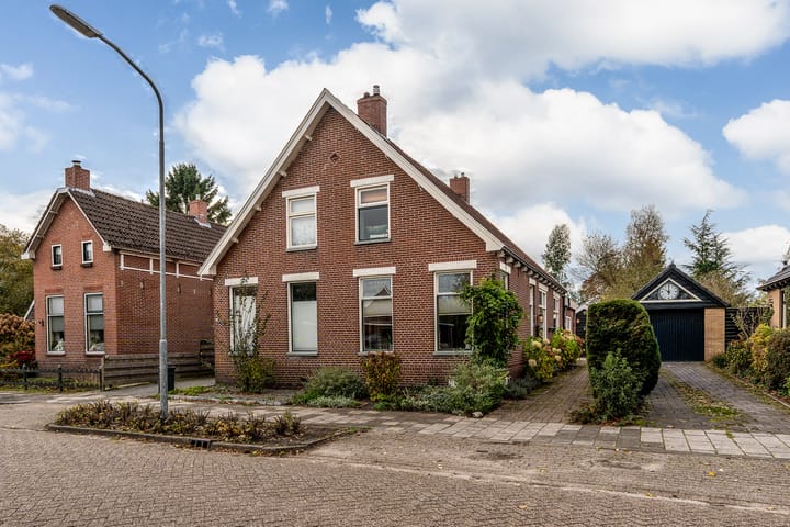 Photo 1 of Hoofdstraat 37