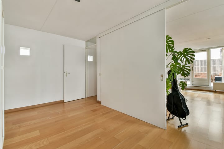 Foto 22 van Roeselarestraat 27