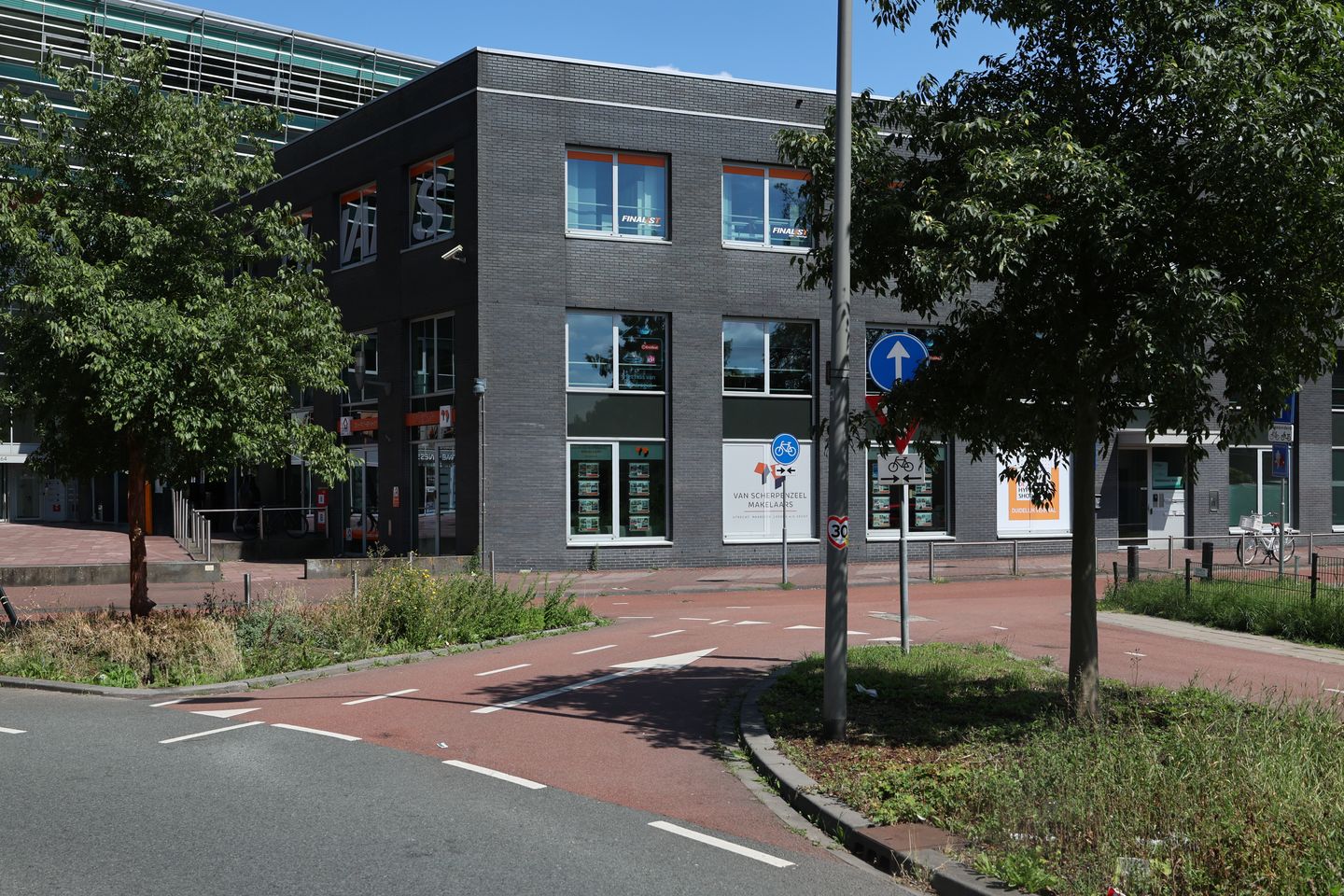 View photo 3 of Safariweg 68